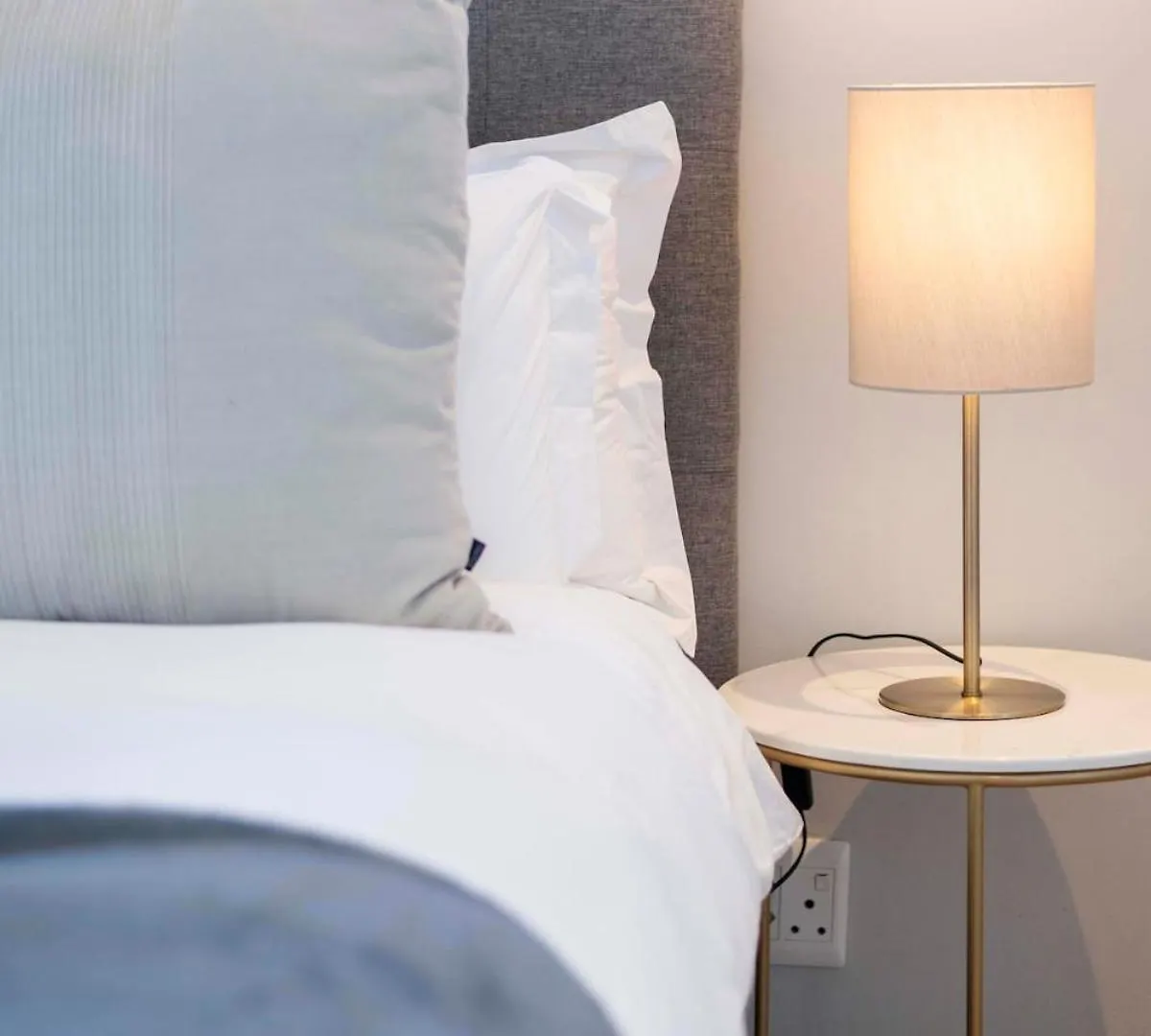 16 On Bree Modern 2Br Luxury Apartment Le Cap