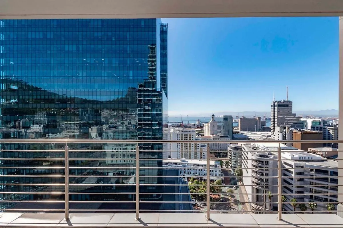 16 On Bree Modern 2Br Luxury Apartment Le Cap