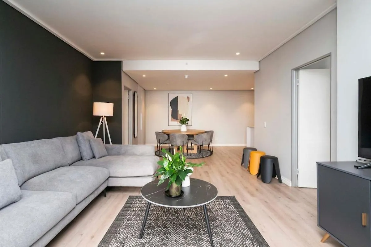 16 On Bree Modern 2Br Luxury Apartment Le Cap