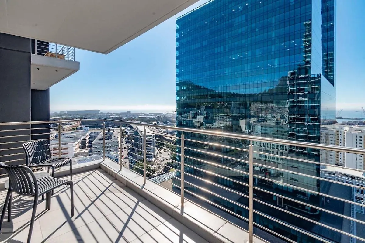 16 On Bree Modern 2Br Luxury Apartment Cape Town South Africa