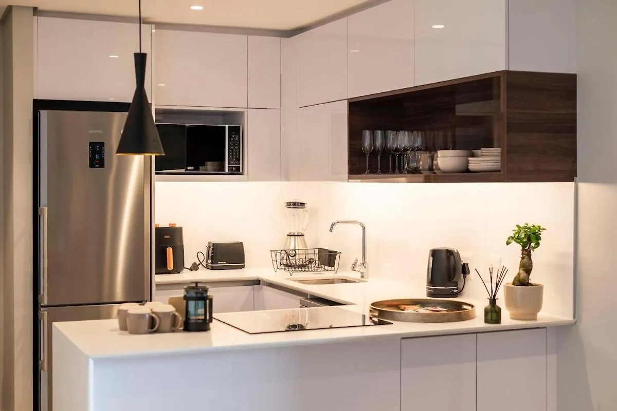 16 On Bree Modern 2Br Luxury Apartment Cape Town