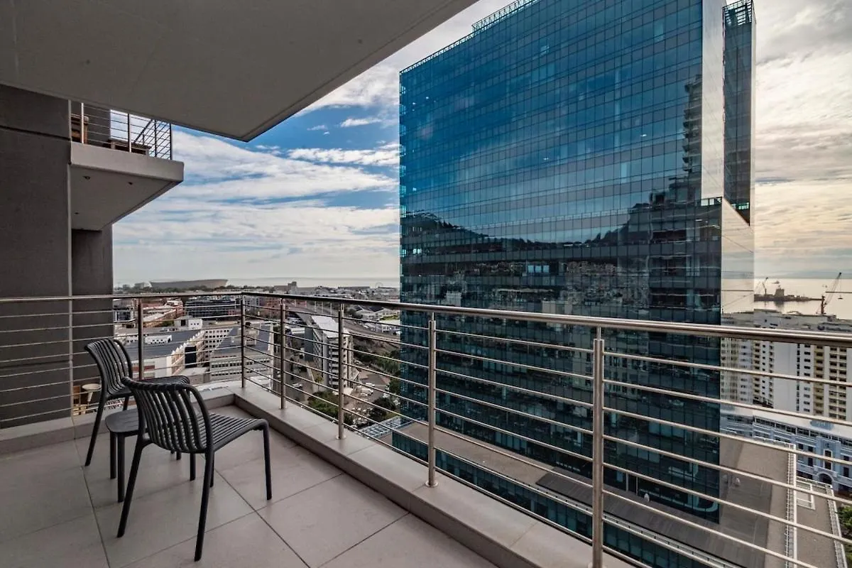16 On Bree Modern 2Br Luxury Apartment Cape Town