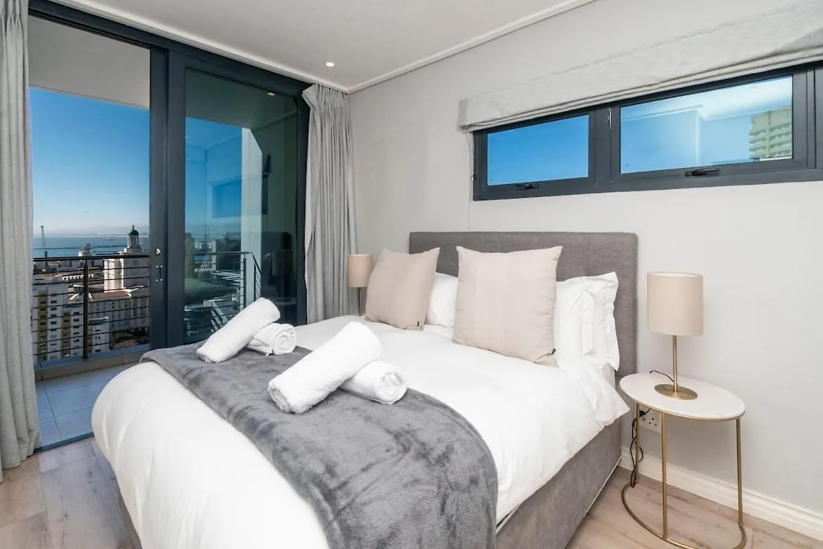 16 On Bree Modern 2Br Luxury Apartment Cape Town South Africa